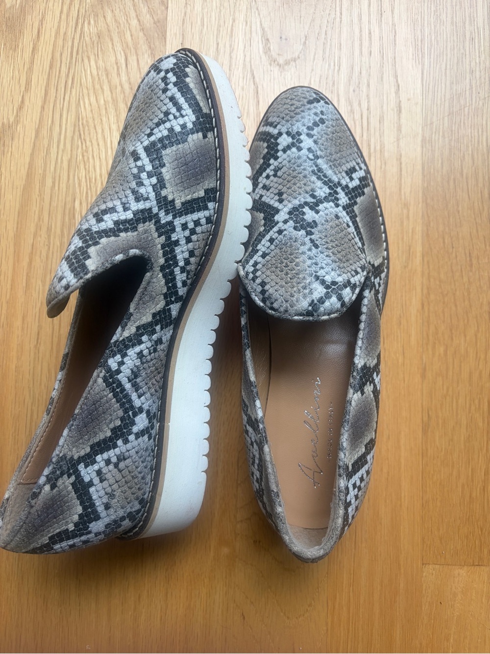 Avellini snake print flats EU 38